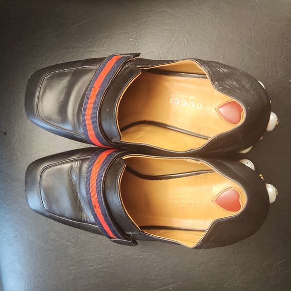 Gucci Leather Studded Accents Pumps - Picture 3 of 6